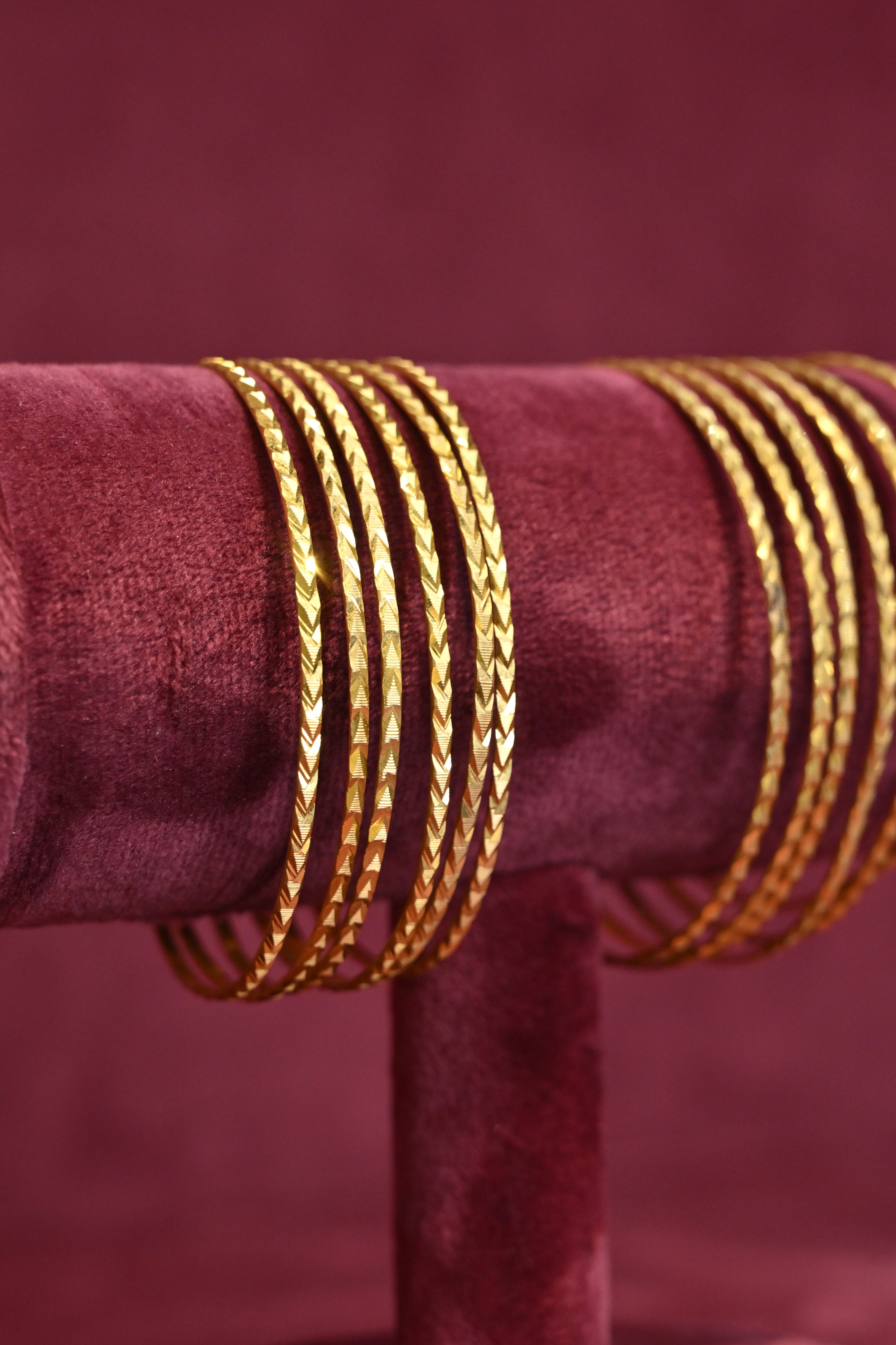 Diamond-Cut Pattern Gold Bangle Set