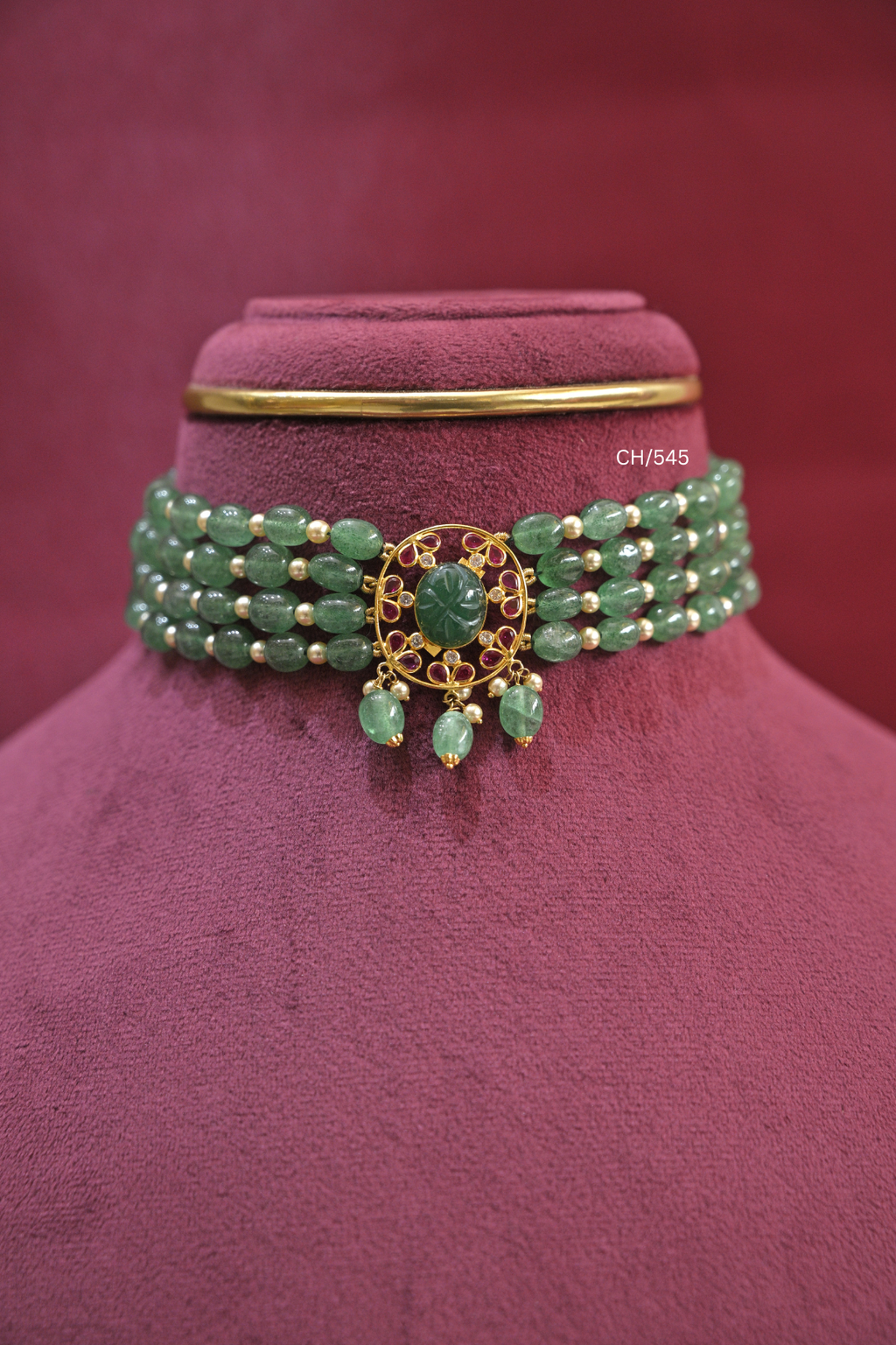 Emerald-Green Oval Bead Choker with Carved Gemstone Medallion | SKU: CH/545