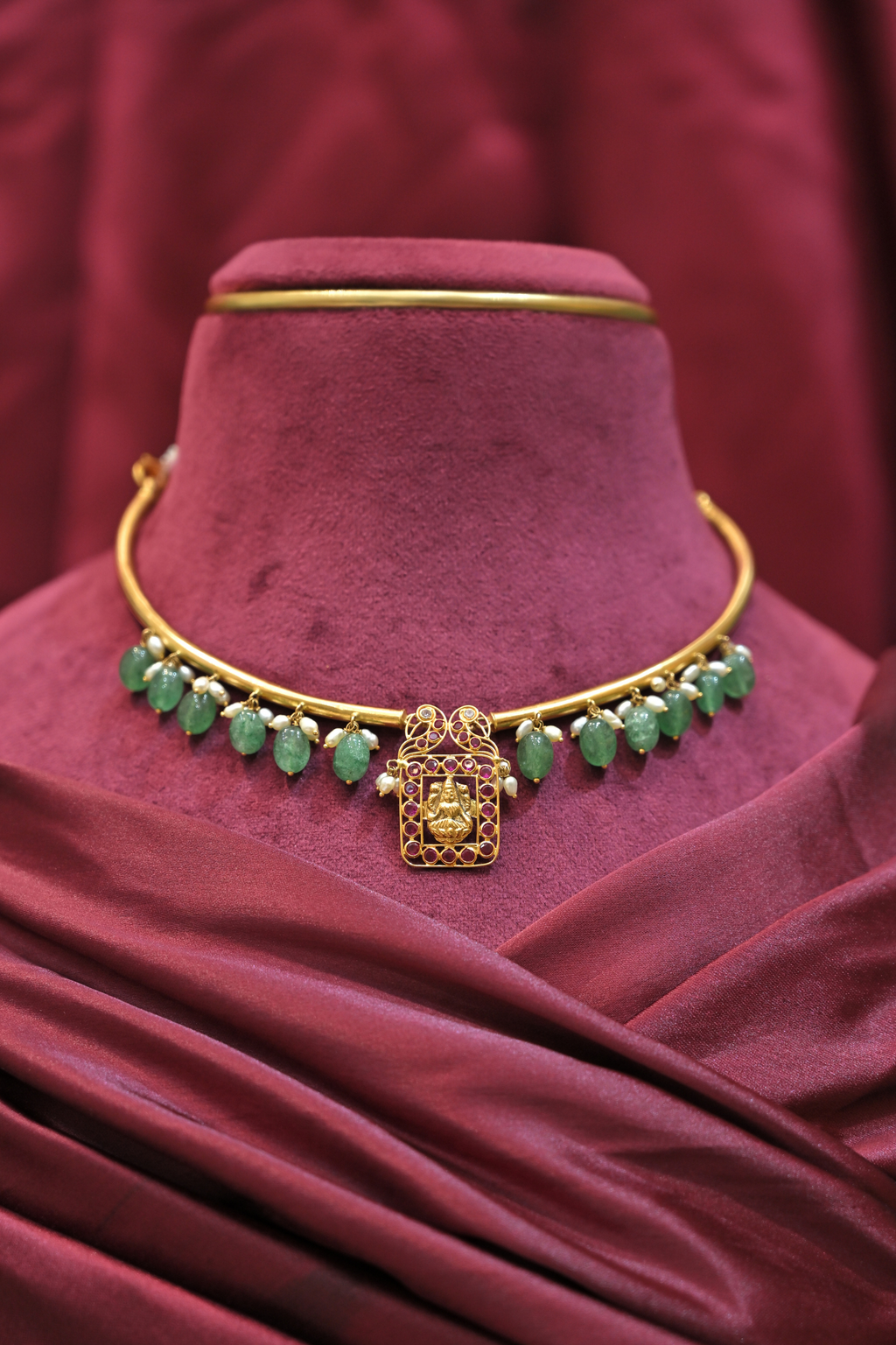 Traditional Temple Pendant Green Bead Choker Necklace