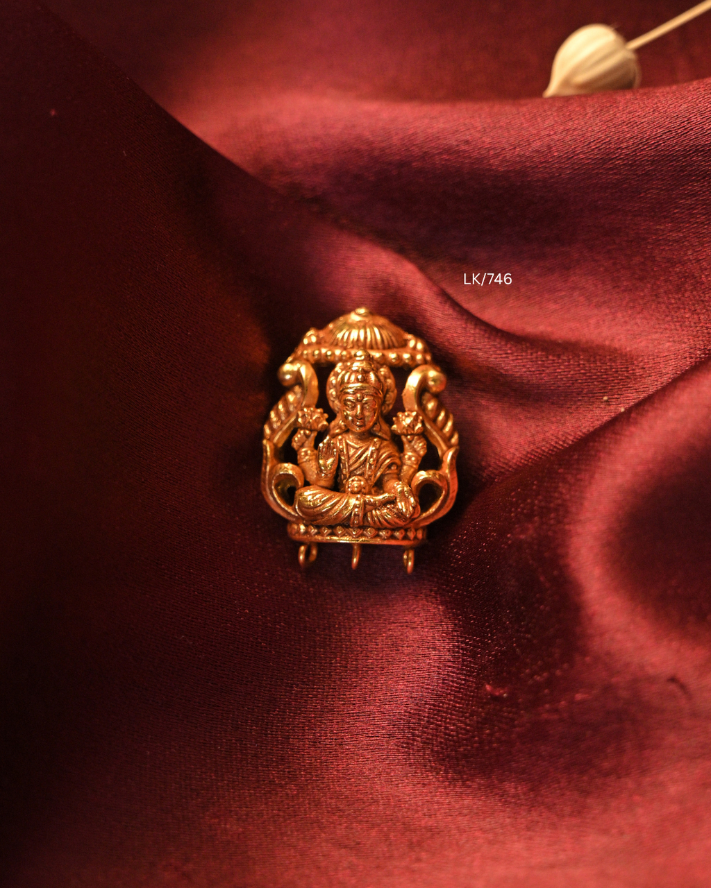 Gold Ultra-Lightweight Goddess Lakshmi Dome Arch Nakshi Temple Pendant | SKU: LK/746