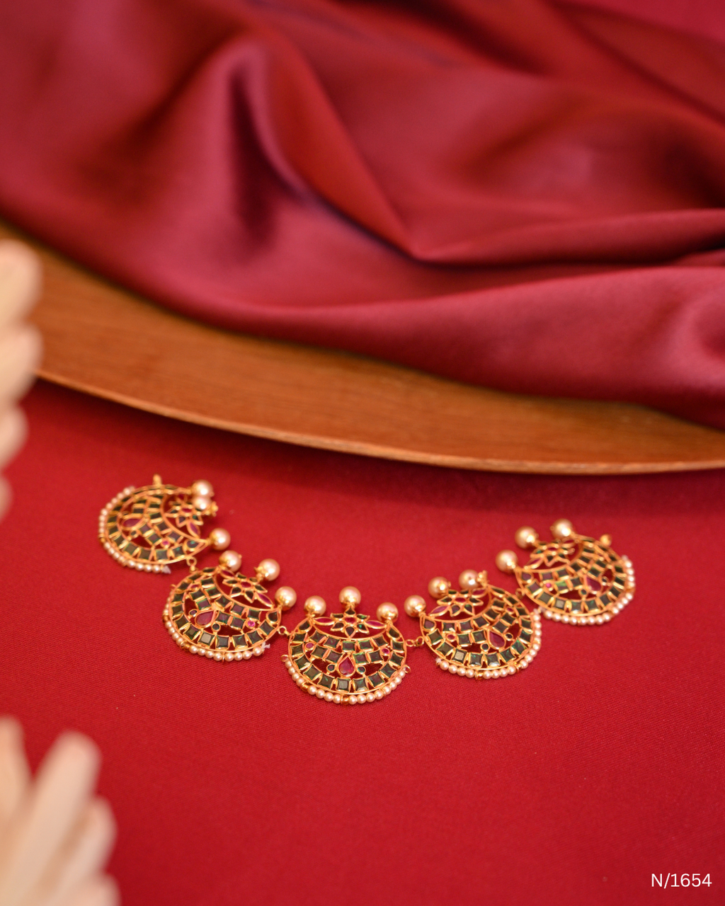 Antique Gold Temple Chandbali & Gemstone Featherlight Choker | SKU: N/1654