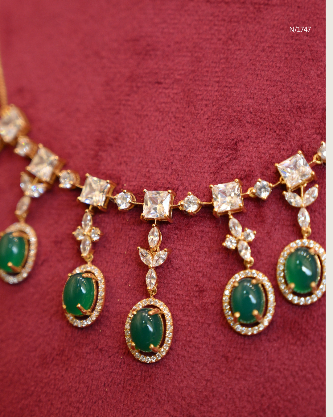 Graduated Oval Emerald Cabochon & CZ Polki Halo Fringe Necklace | SKU: N/1747