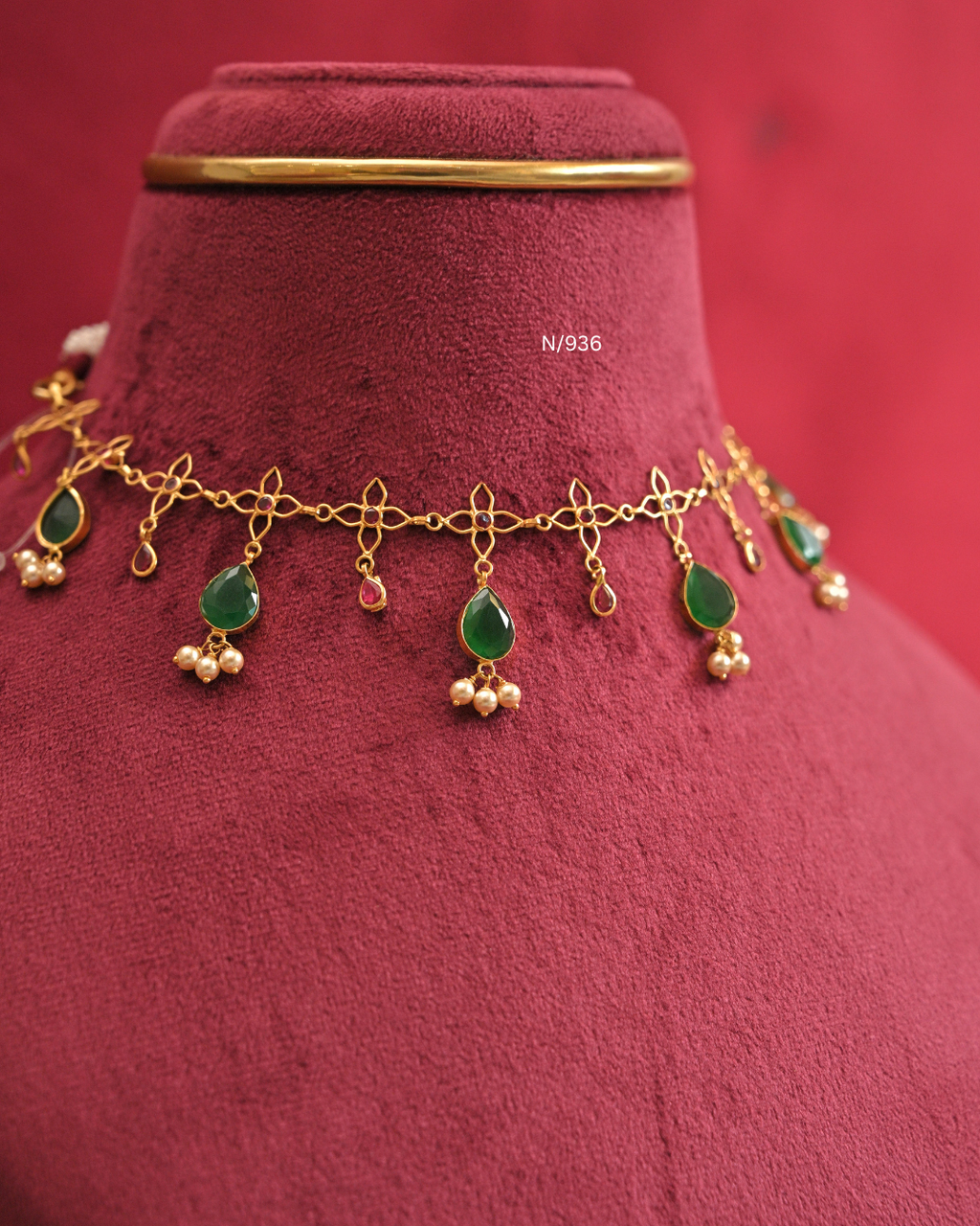 Floral Wire Lattice Necklace with Teardrop Emerald & Pearl Drops |SKU: N/936