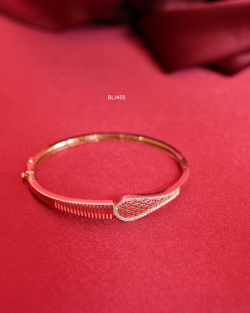 Asymmetric Ribbed & Openwork Mesh Teardrop CZ Bypass Bang | SKU: BL/455