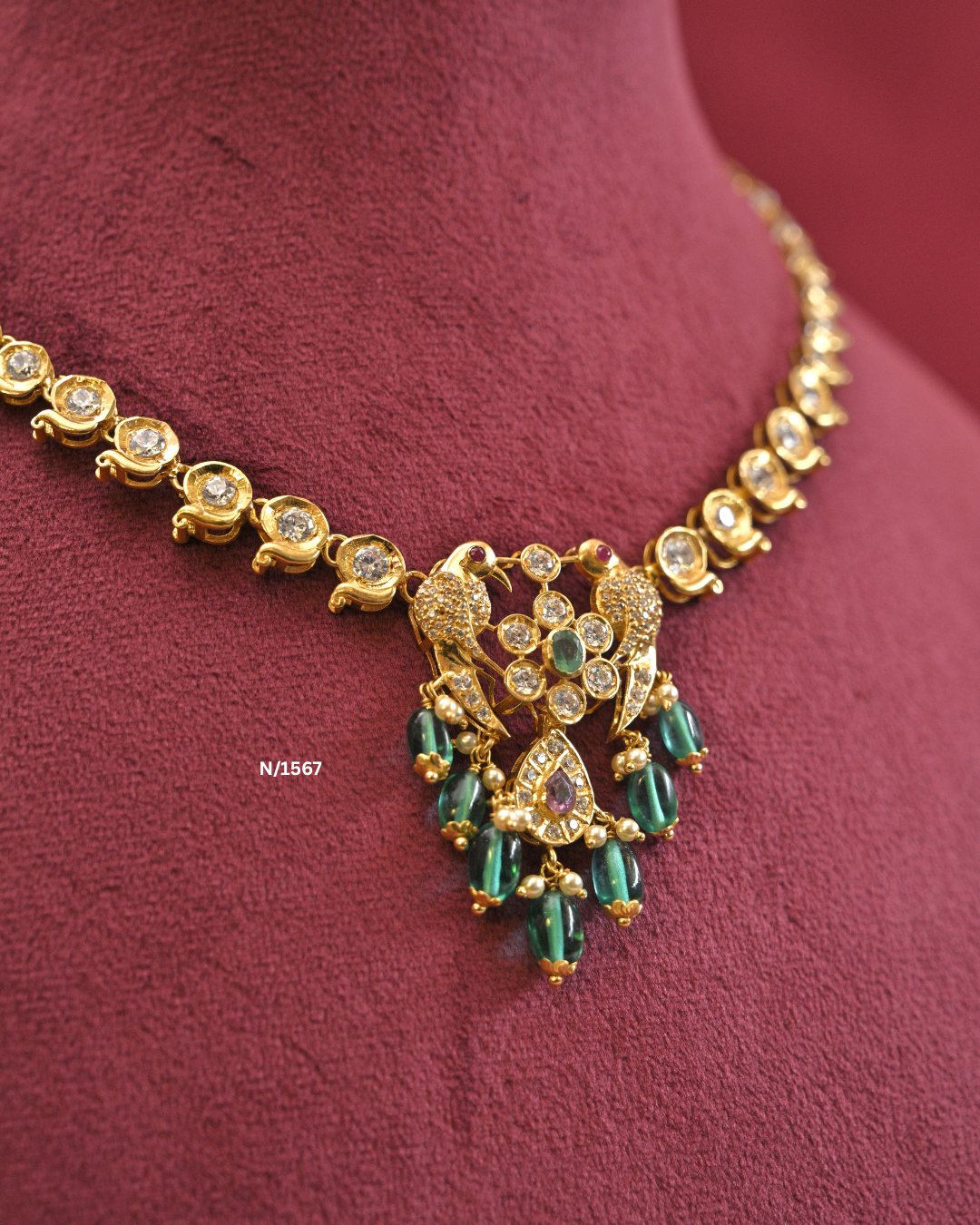 22kt Gold Paisley & Peacock Emerald Gemstone Necklace | 15.490g | SKU: N/1567