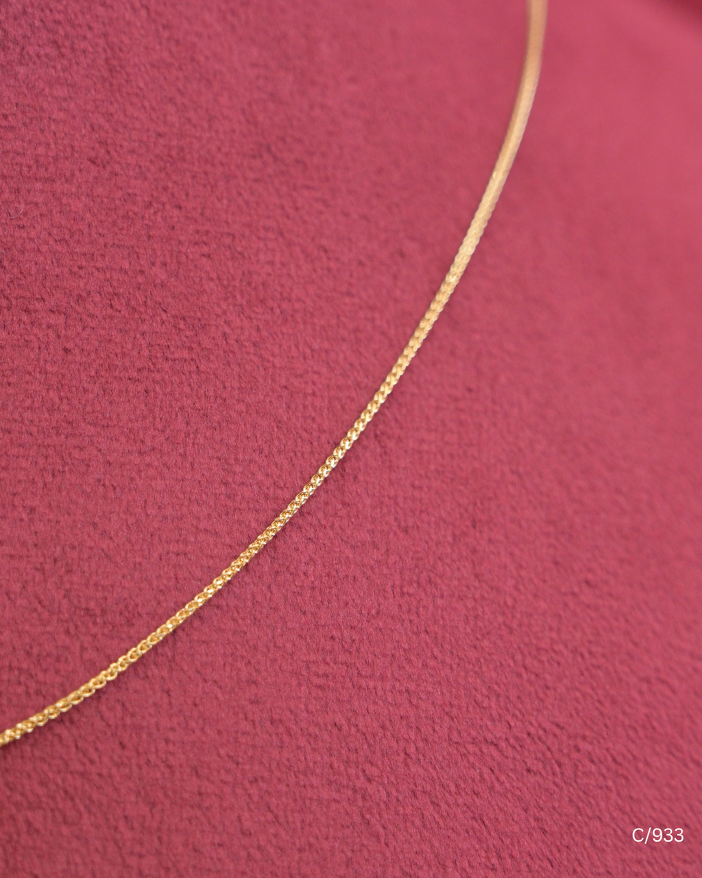Ultra Fine Minimalist Interlocking Chain Necklace | SKU: C/933