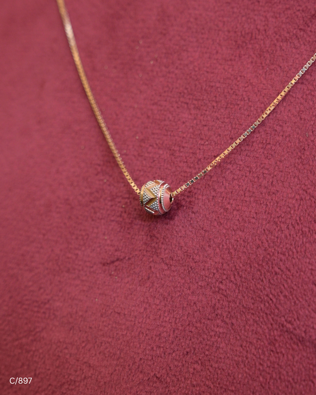 Box Chain Necklace with Textured Center Bead Pendant | SKU: C/897