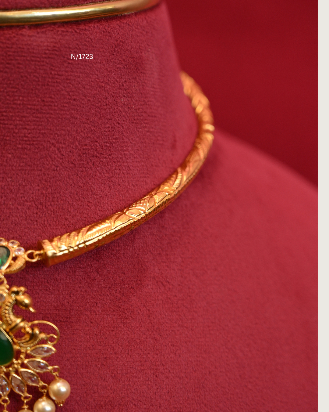 Twin Peacock Pendant Tubular Hasli Necklace with Teardrop Emerald Centerpiece, CZ Polki & Pearl Drops | SKU: N/1723