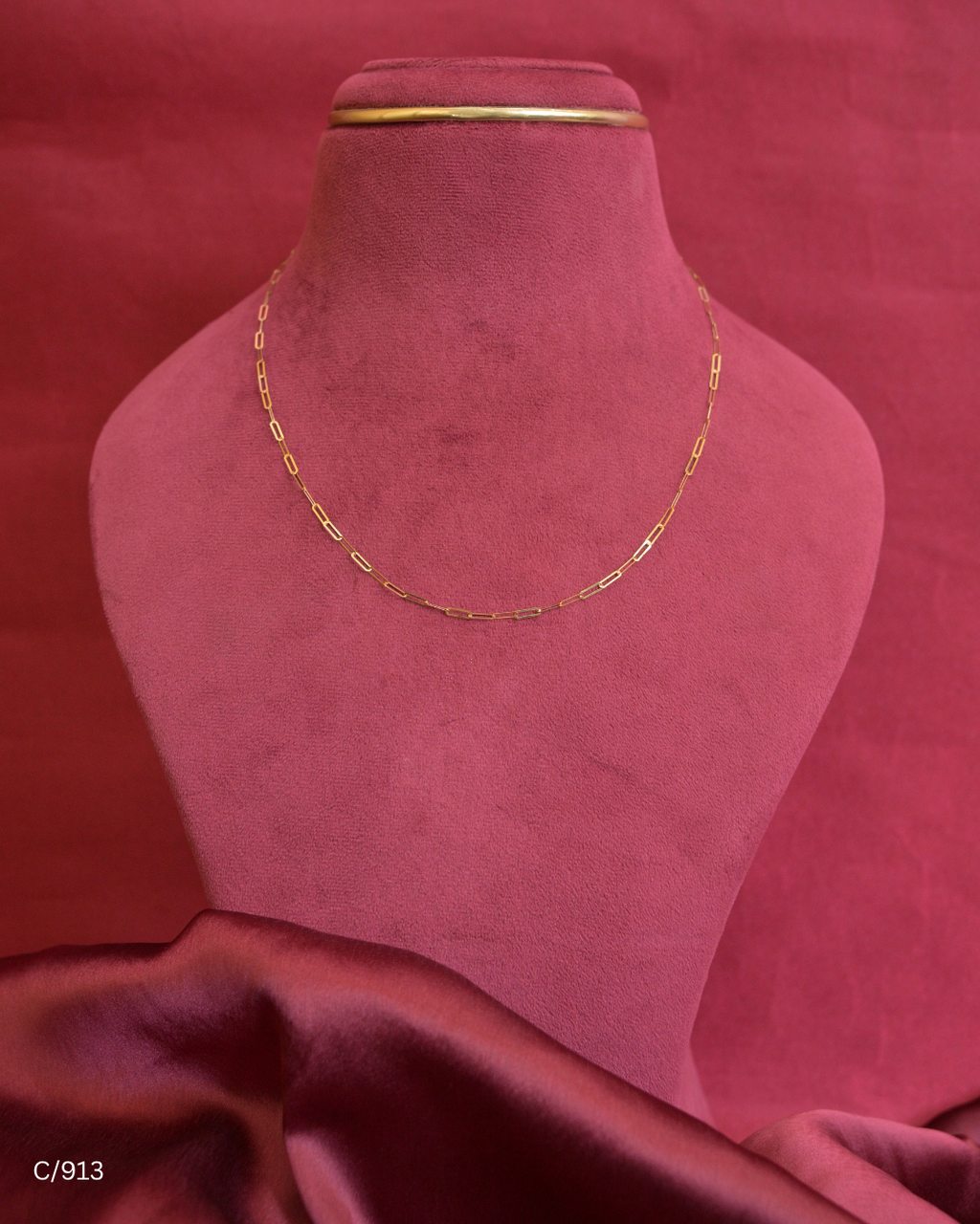Ultra Lightweight Gold Paperclip Chain Necklace | SKU: C/913