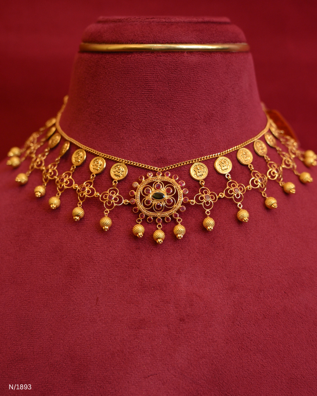 Traditional Filigree Lakshmi Kasumala Temple Choker with Central Rosette Medallion & Gold Bead Drops | SKU: N/1893