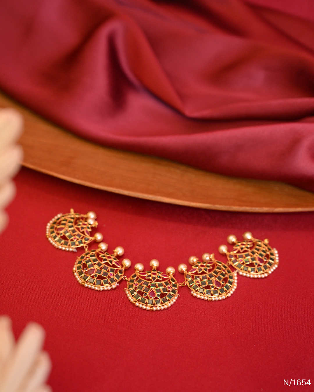 Antique Gold Temple Chandbali & Gemstone Featherlight Choker | SKU: N/1654