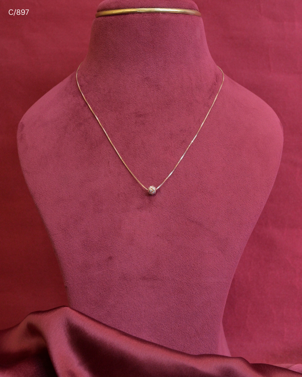 Box Chain Necklace with Textured Center Bead Pendant | SKU: C/897