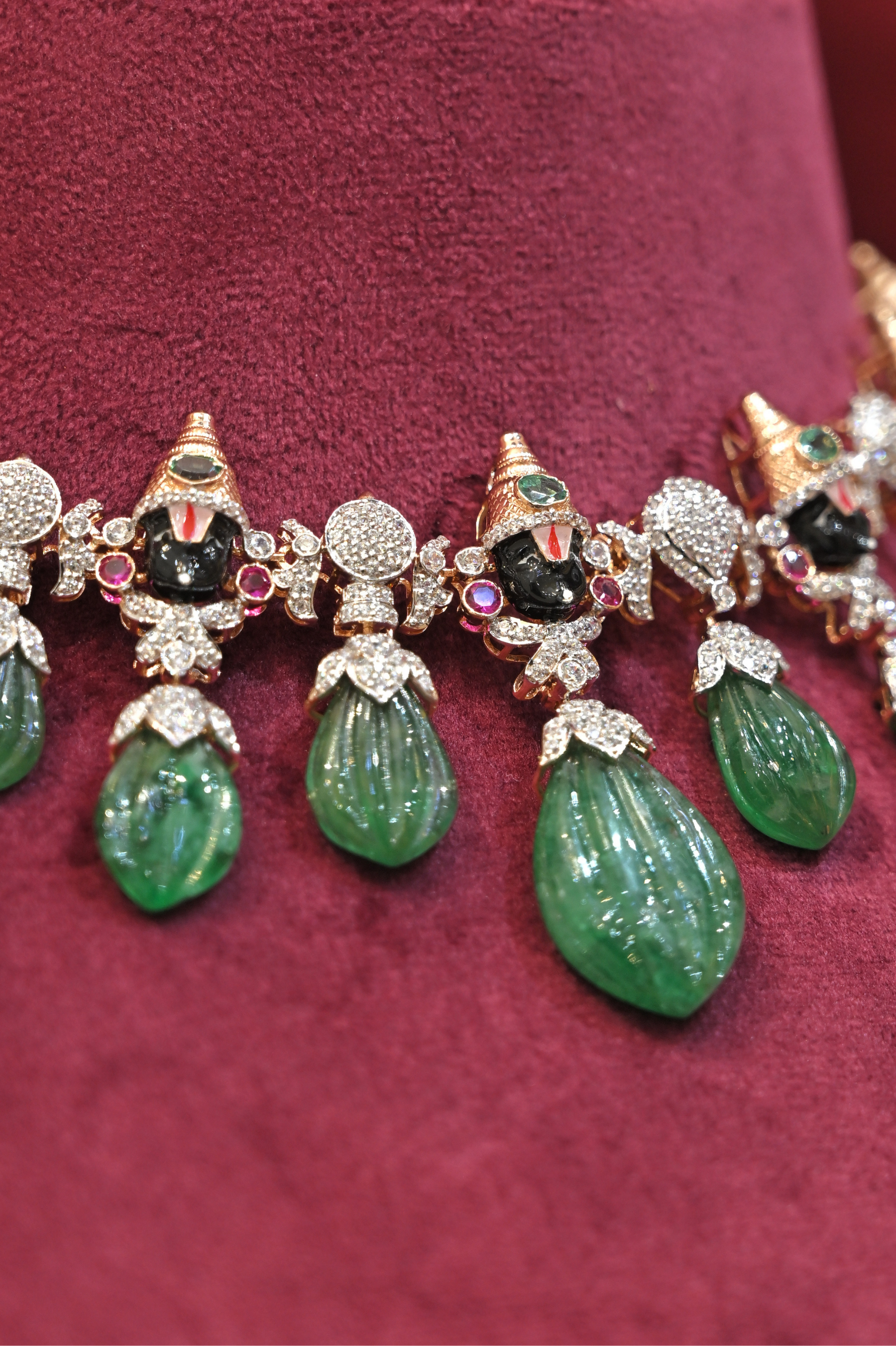 Emerald Drop Choker Set