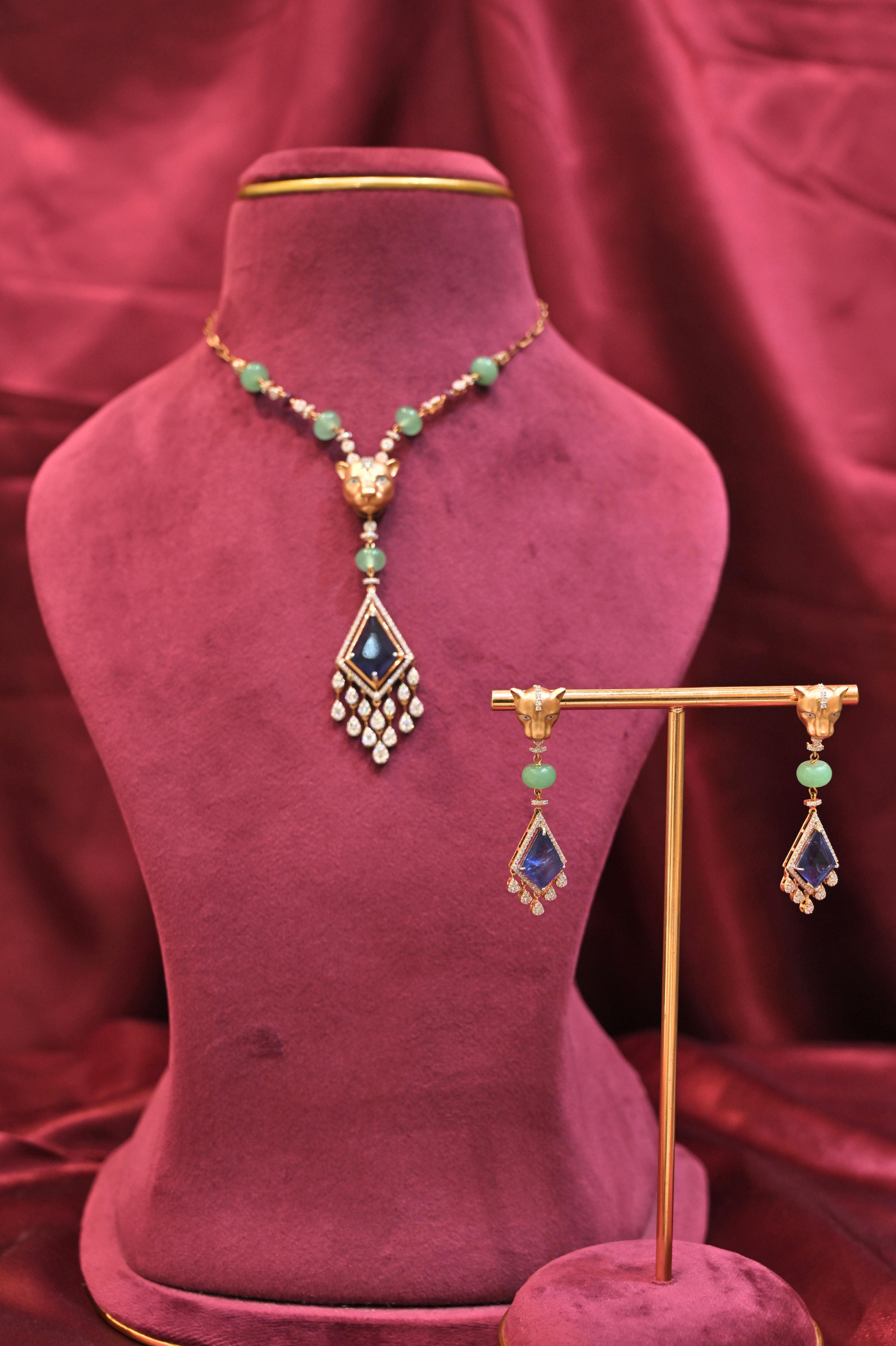 Royal Sapphire Pendant Necklace Set