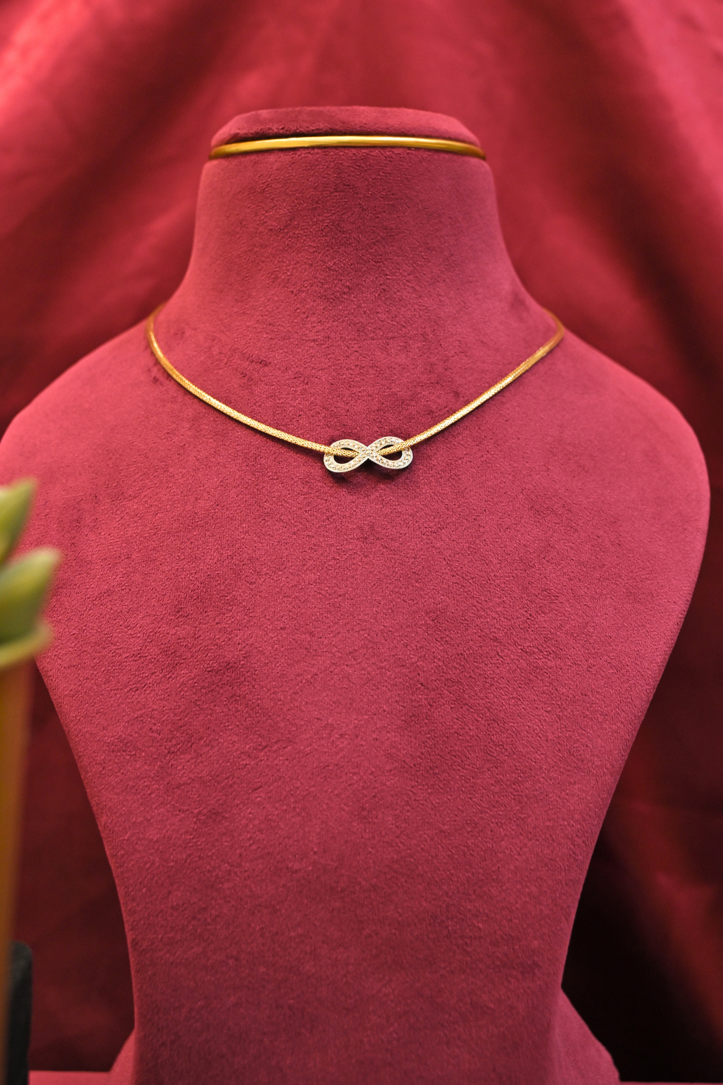 Infinity Motif Gold Pendant Necklace