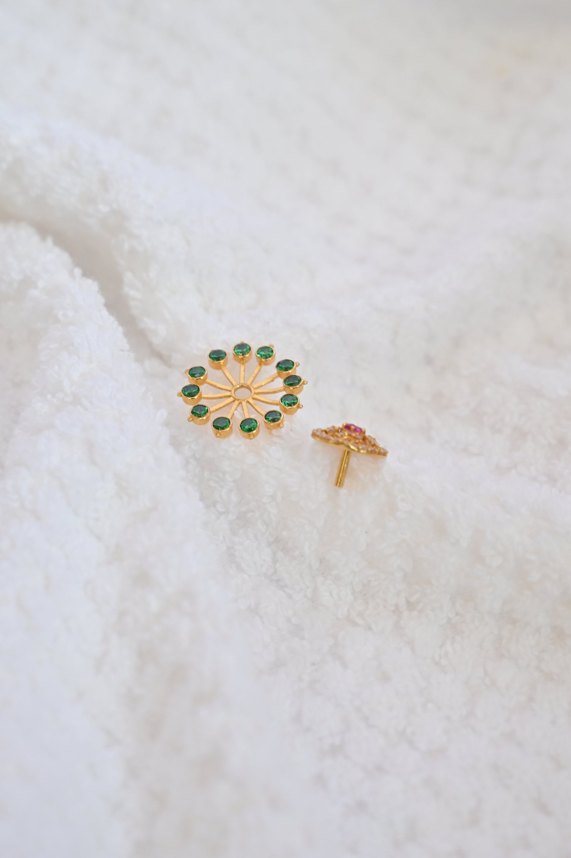 Round Emerald Earring Frames