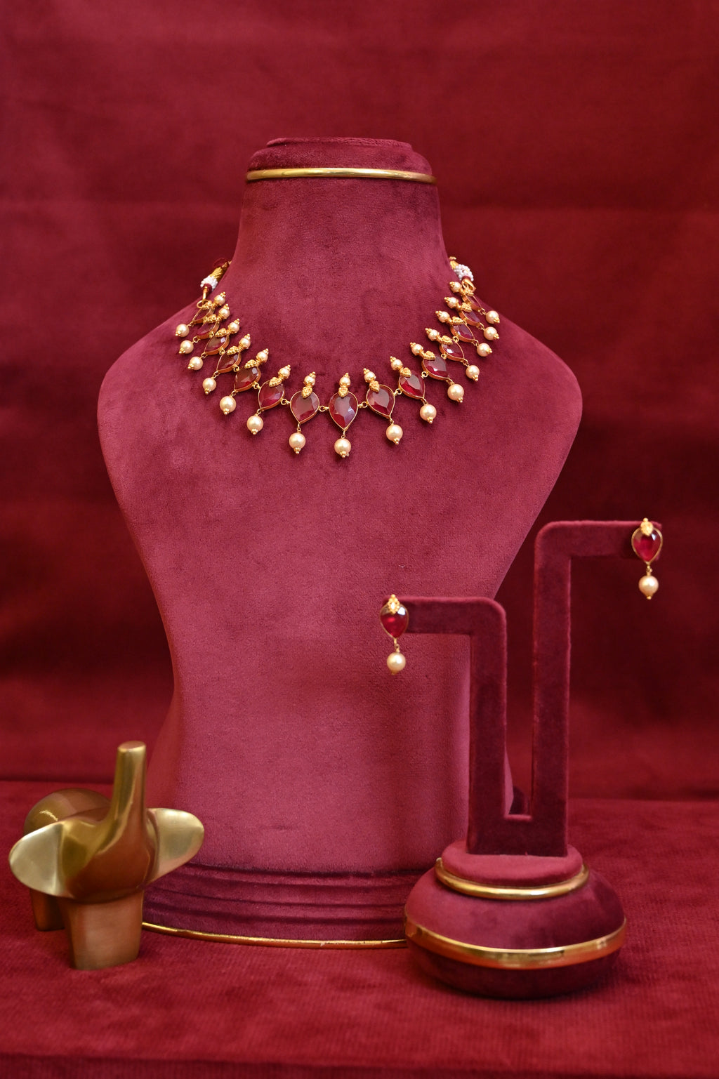 Regal Red Stone & Pearl Droplet Set