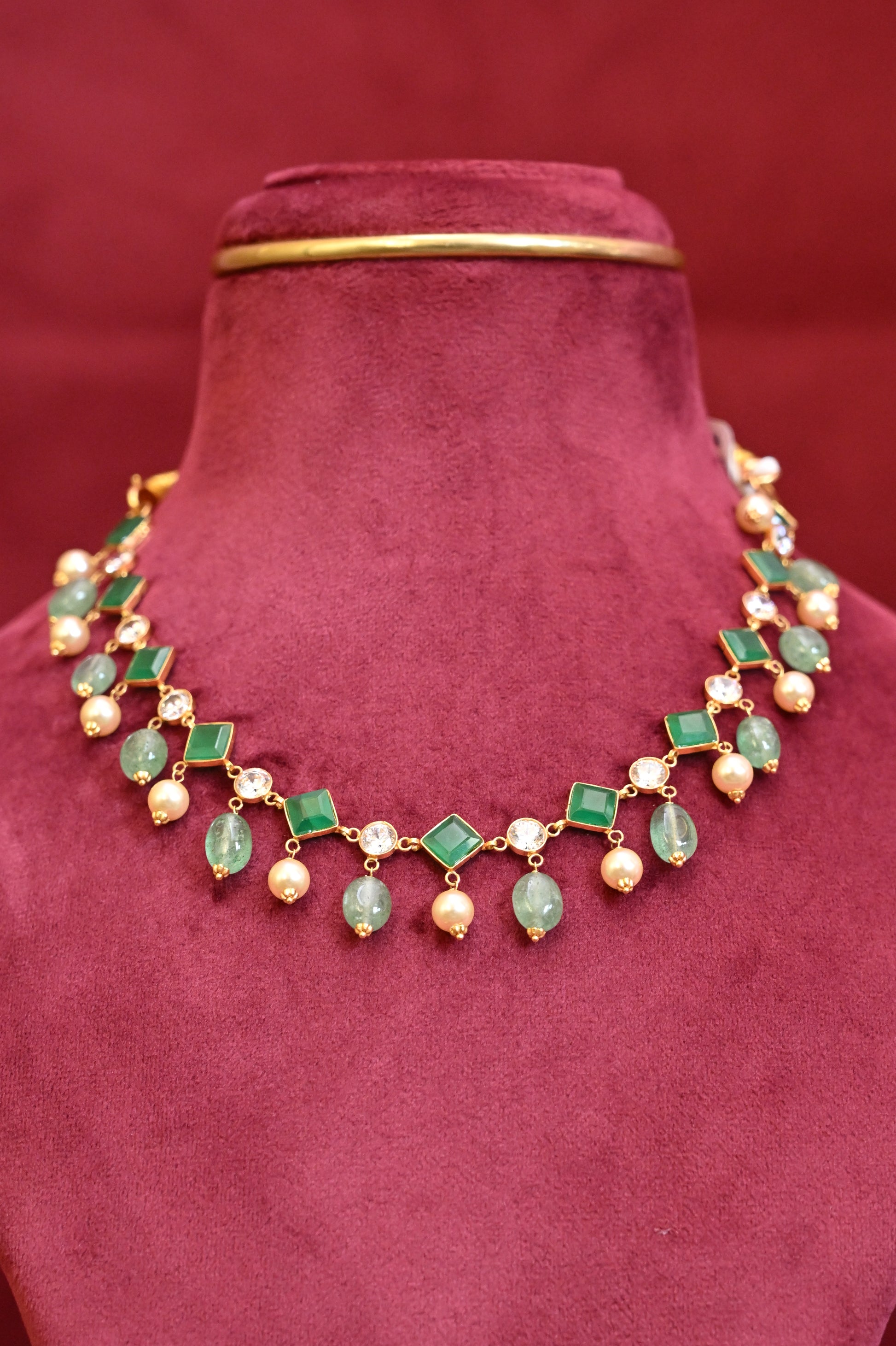 Green Gemstone & Pearl Beaded Necklace