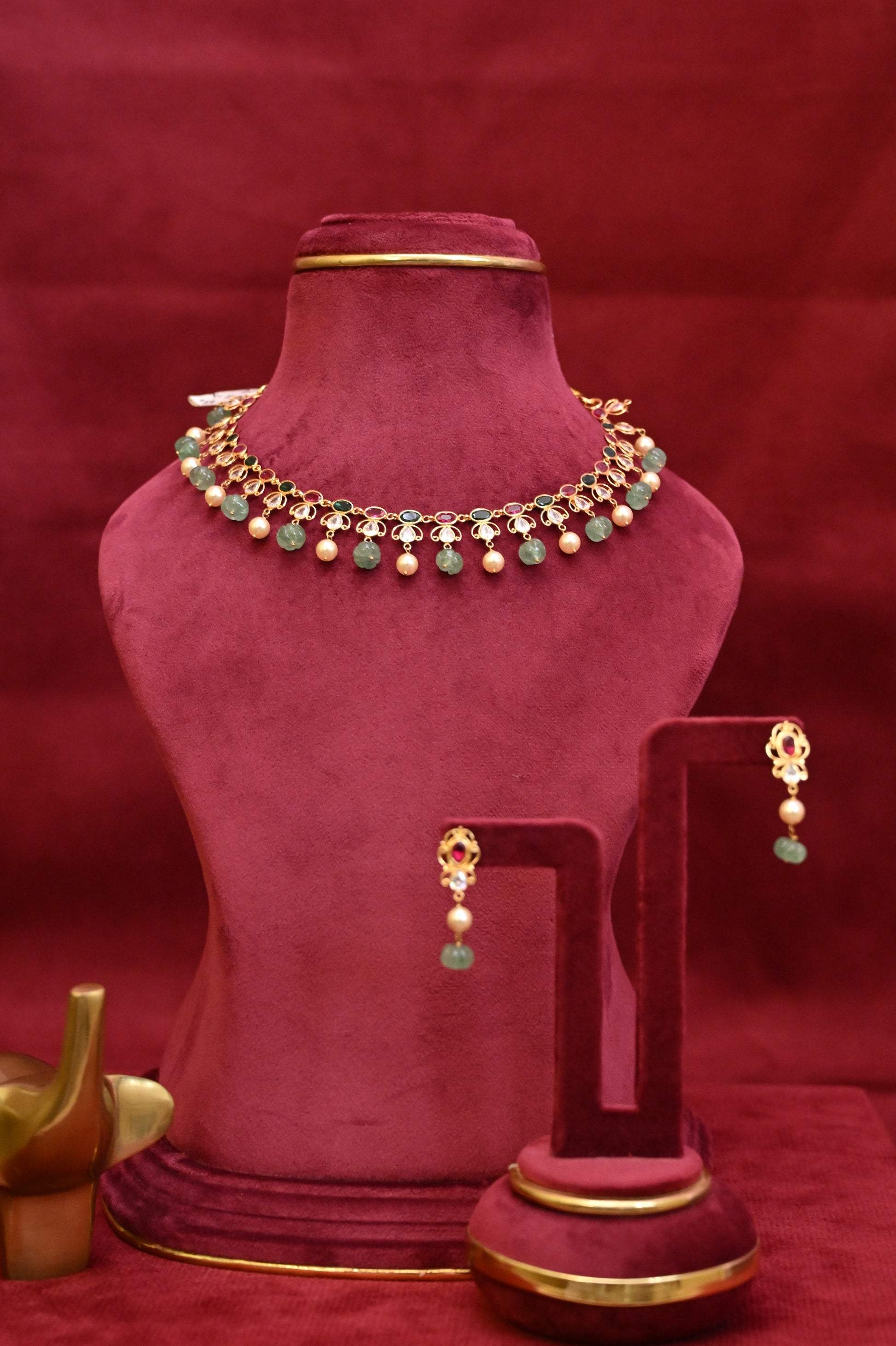 Green Gemstone & Pearl Choker Set