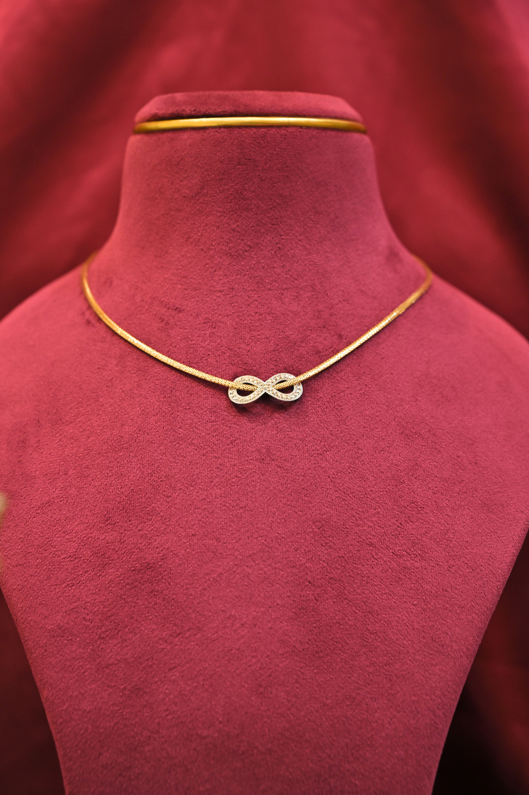 Infinity Motif Gold Pendant Necklace