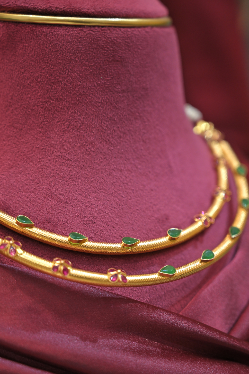 Dual Layer Green Leaf Motif Designer Necklace